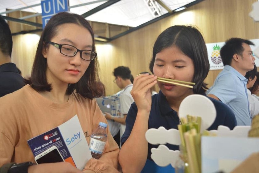 Sản phẩm ống hút cỏ của Green Joy Straw đã được nhiều khách hàng lựa chọn. Sản phẩm ống hút cỏ của Green Joy Straw đã được nhiều khách hàng lựa chọn.